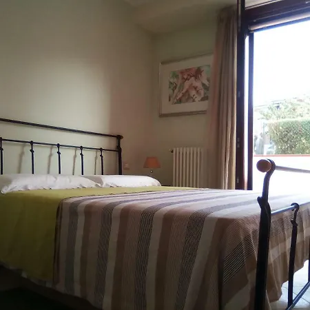 Zia Lelly Bed & Breakfast Fano
