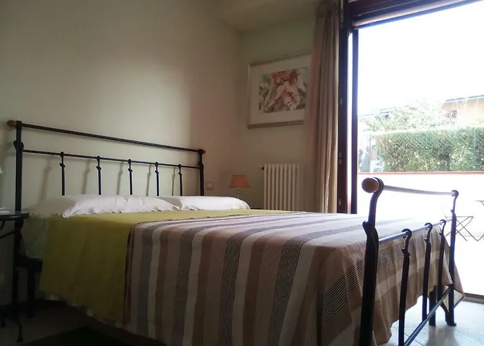 Zia Lelly Bed & Breakfast Fano